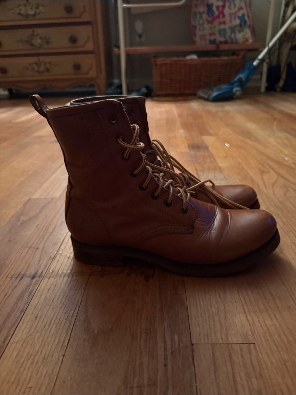 Frye Veronica Boots Size 9 Cognac